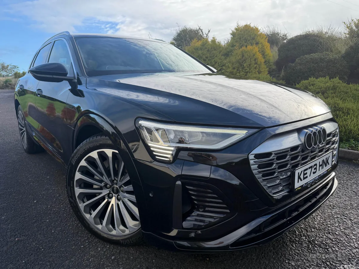 Audi Q8 SUV, Electric, 2024, Black