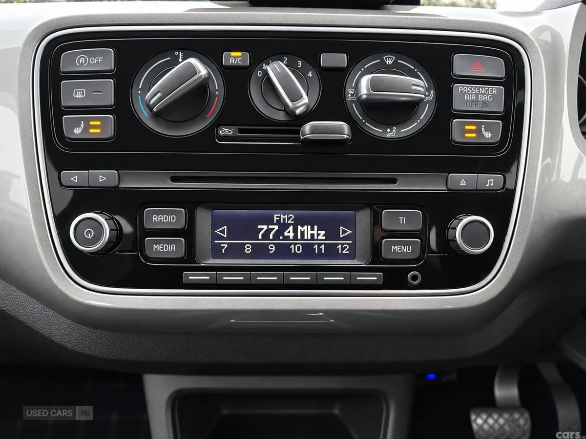 Volkswagen up! , Petrol, 2016, Blue