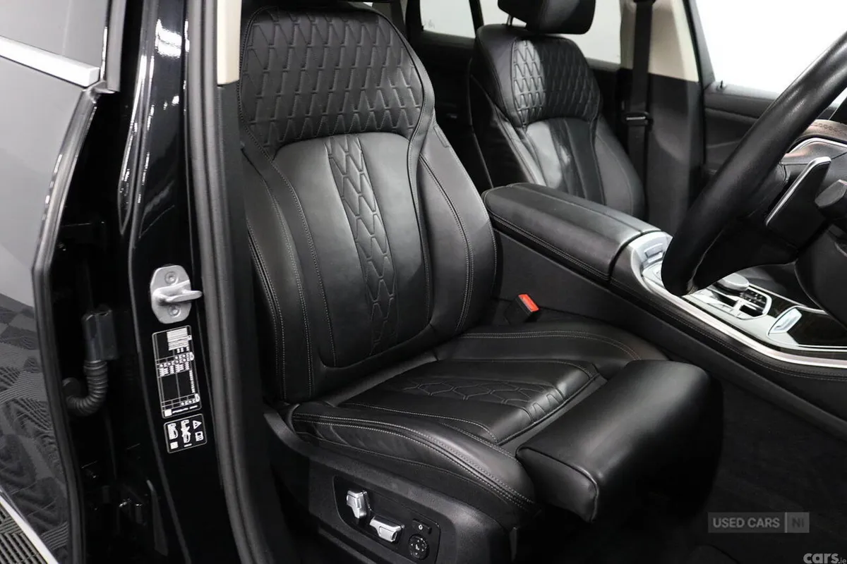 BMW X5 SUV, Diesel Hybrid, 2024, Black