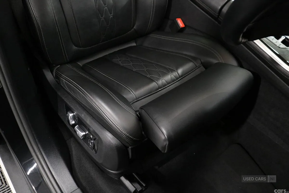 BMW X5 SUV, Diesel Hybrid, 2024, Black