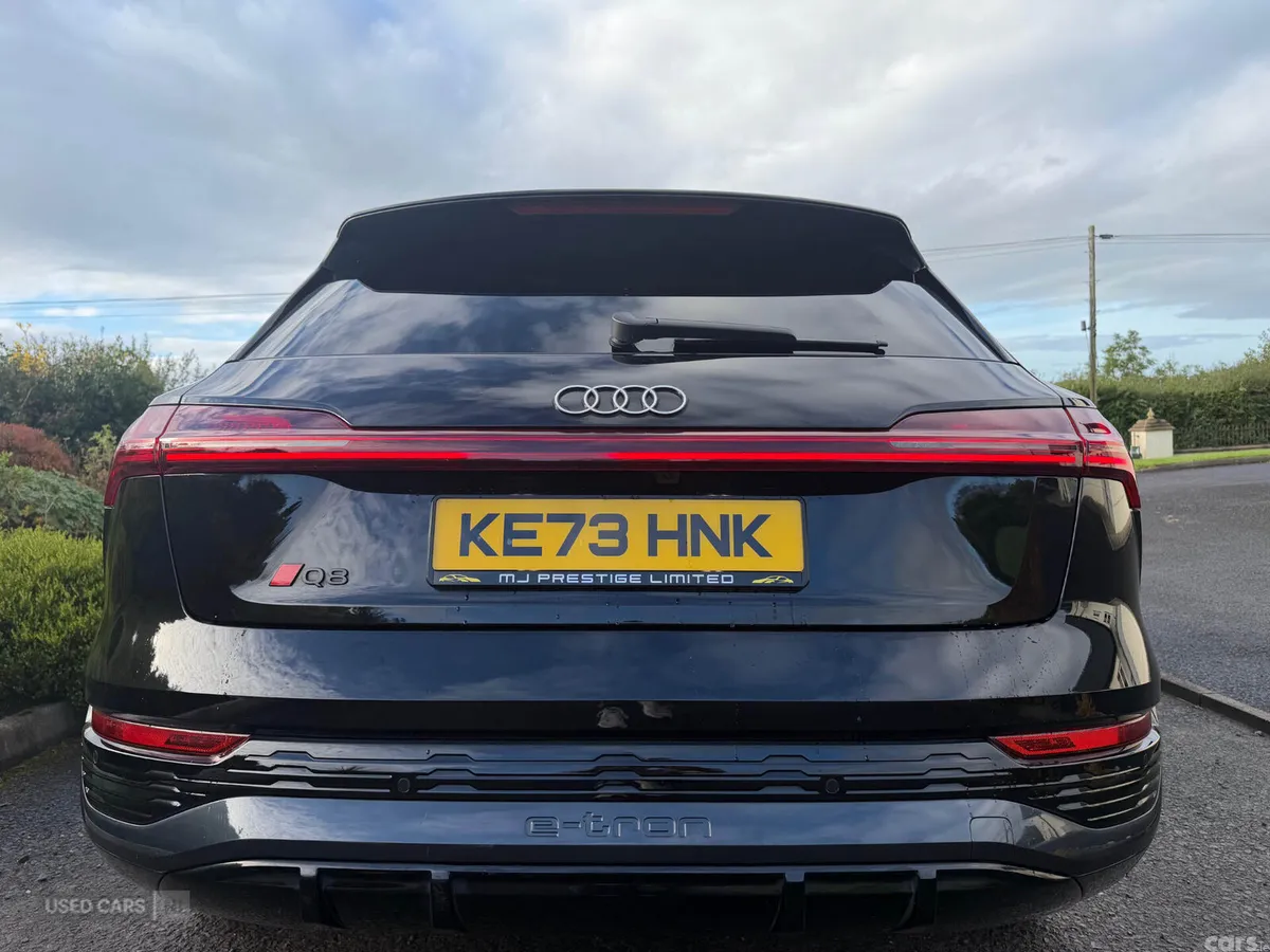 Audi Q8 SUV, Electric, 2024, Black