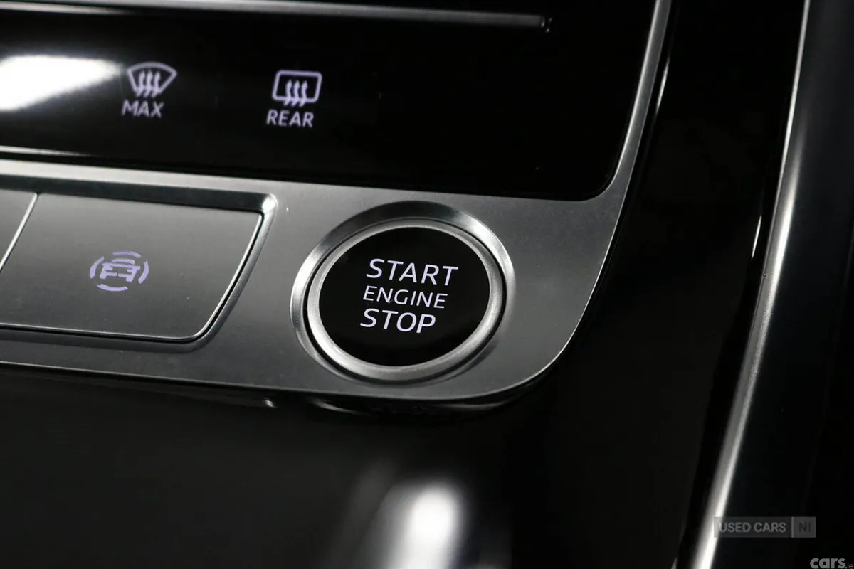 Audi Q8 SUV, Petrol Hybrid, 2023, Black