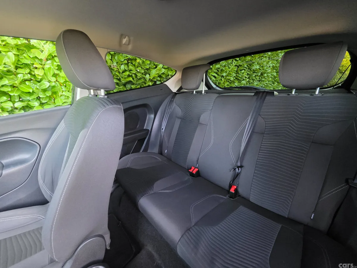 Ford Fiesta Hatchback, Petrol, 2016, Black
