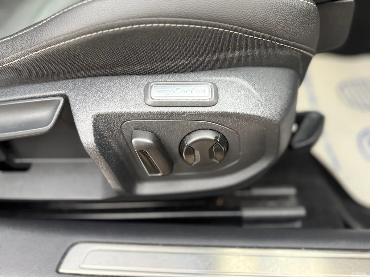 Volkswagen Arteon Hatchback, Diesel, 2023, Red