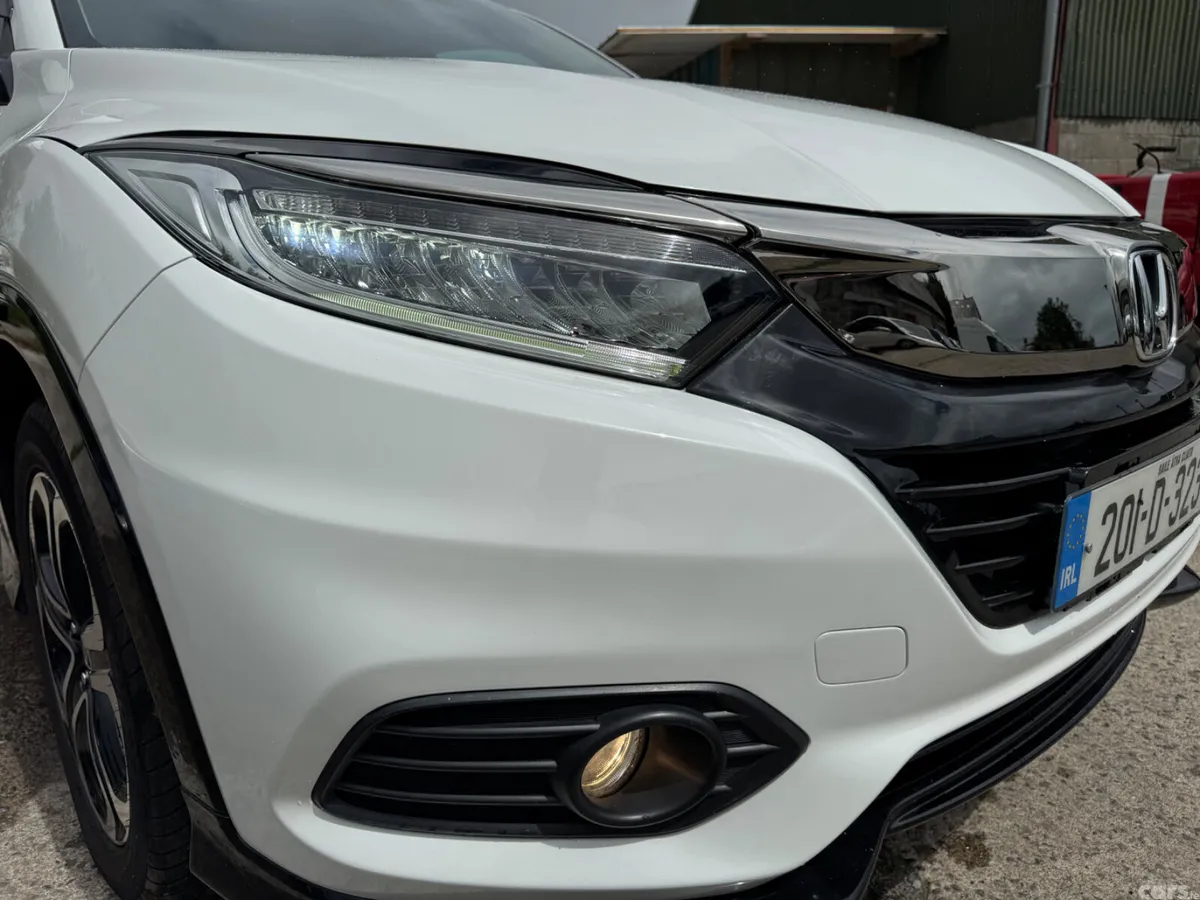 Honda Vezel Estate, Petrol Hybrid, 2020, White