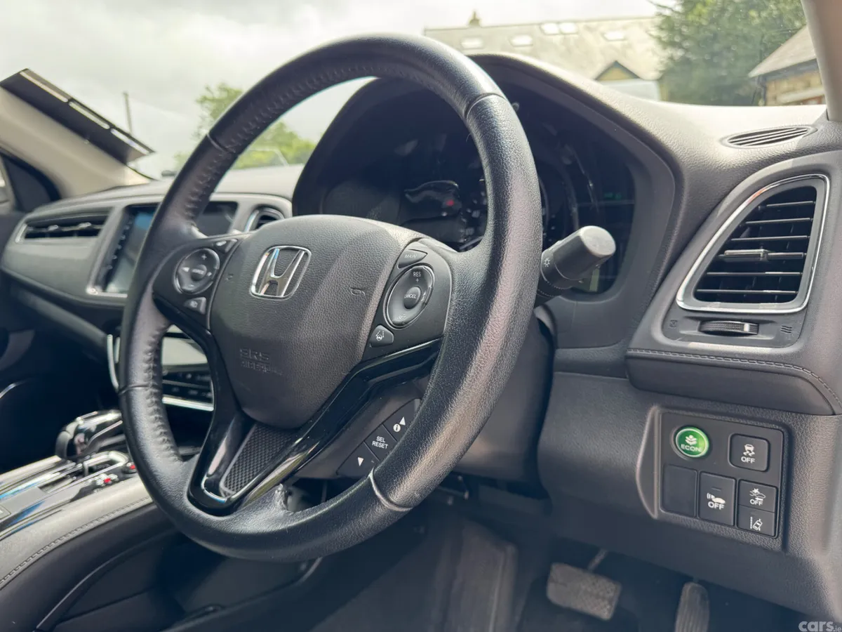 Honda Vezel Estate, Petrol Hybrid, 2020, White