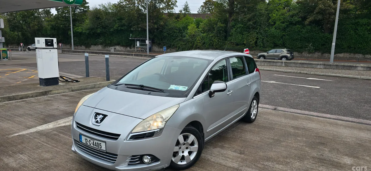 Peugeot 5008 MPV, Diesel, 2012, Grey