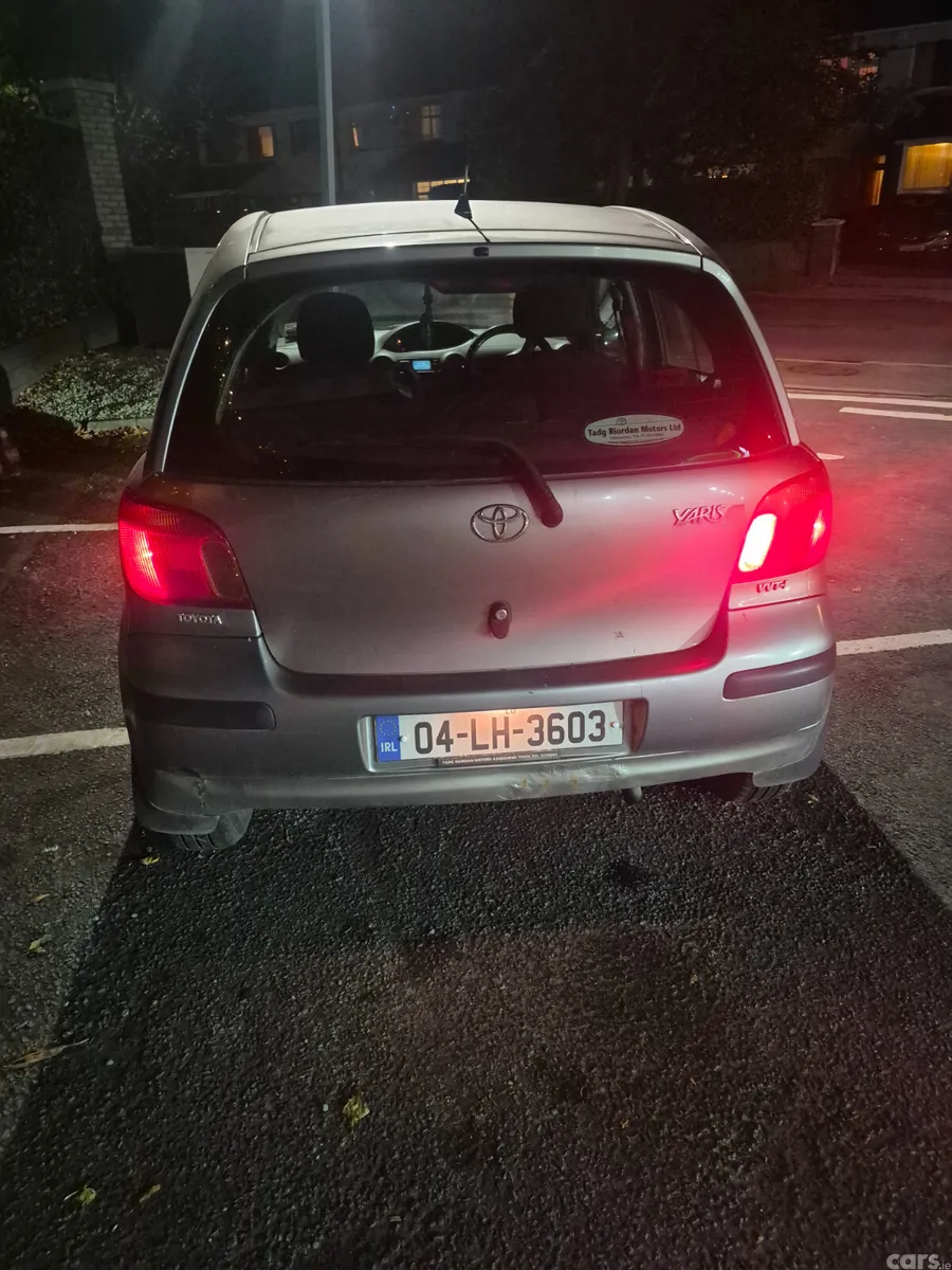 Toyota Yaris Hatchback, Petrol, 2004, Grey