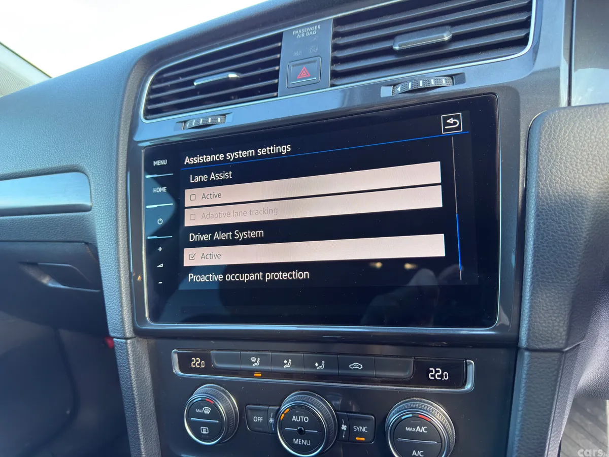 Volkswagen Golf Estate, Petrol, 2017, Black