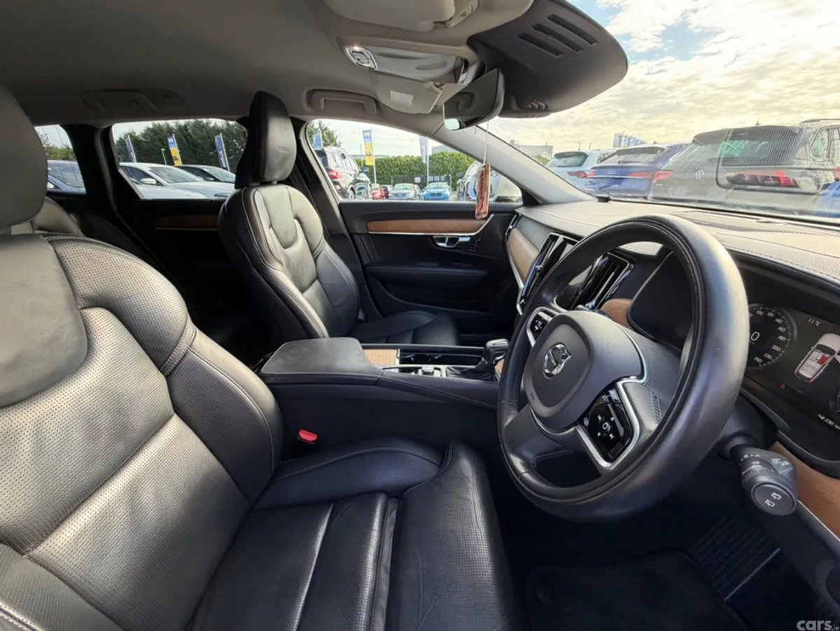 Volvo V90 Estate, Diesel, 2019, Silver