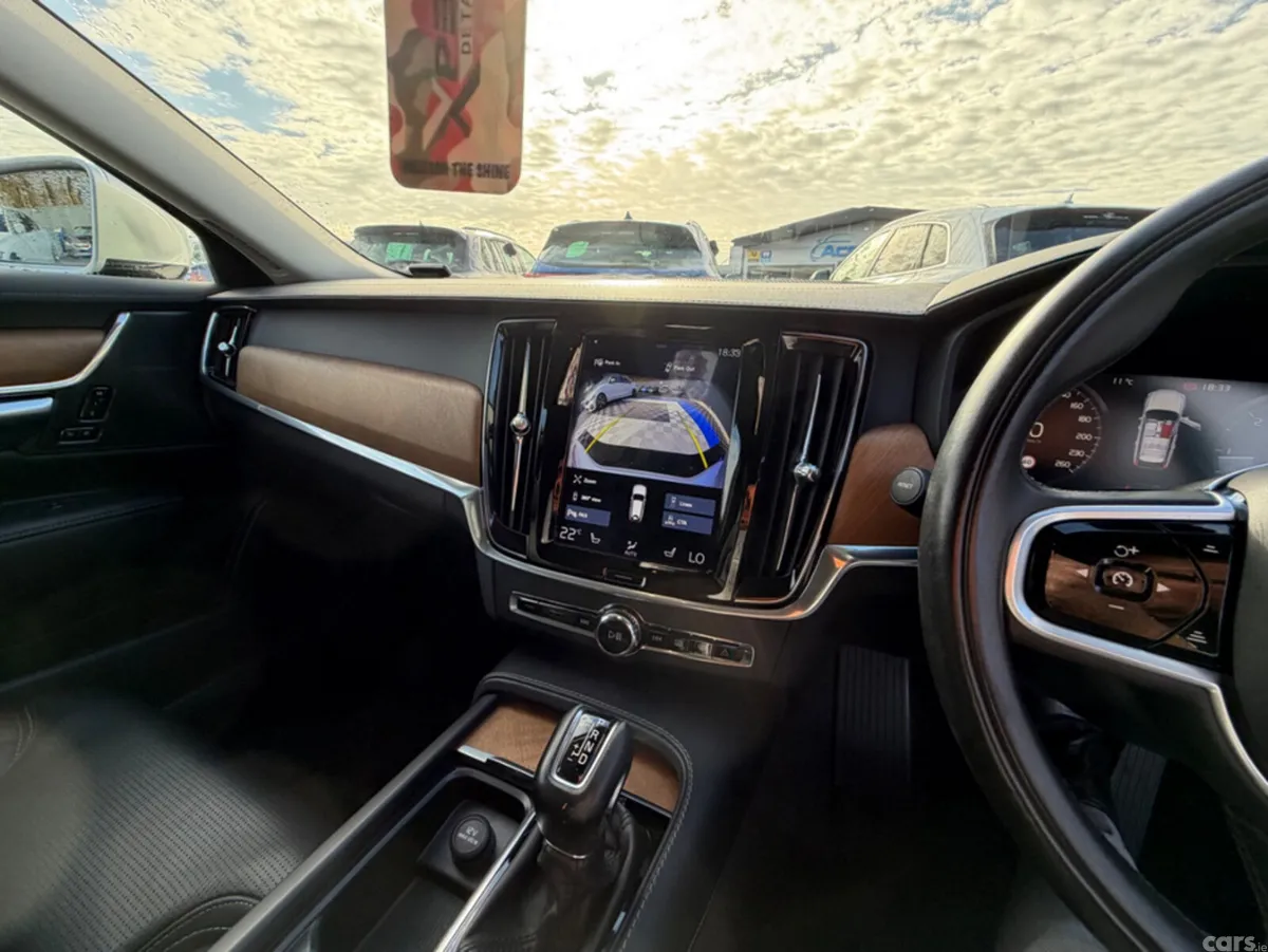 Volvo V90 Estate, Diesel, 2019, Silver