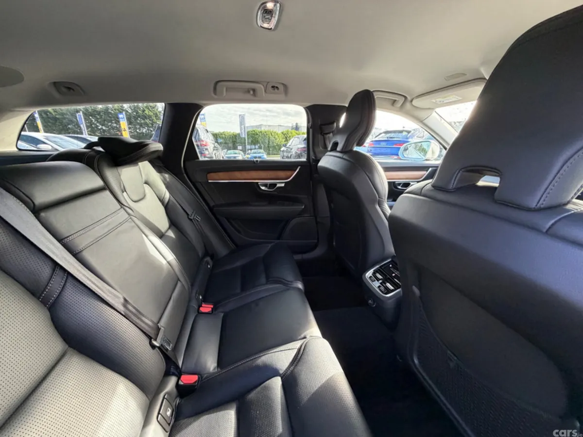 Volvo V90 Estate, Diesel, 2019, Silver