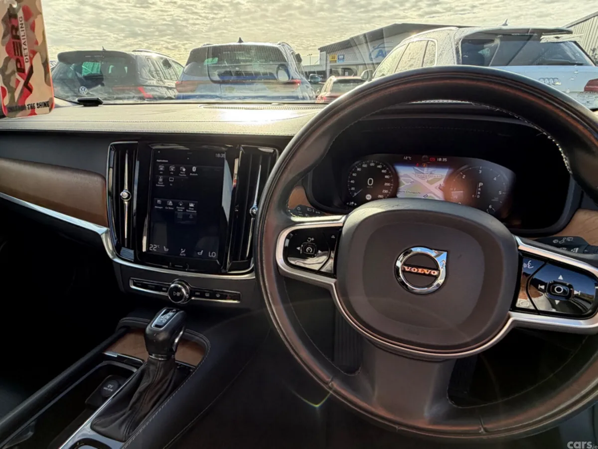 Volvo V90 Estate, Diesel, 2019, Silver