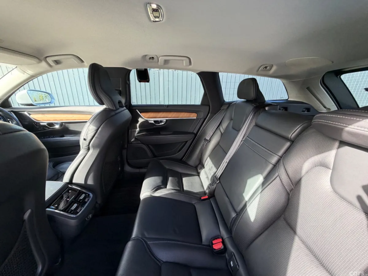 Volvo V90 Estate, Diesel, 2019, Silver