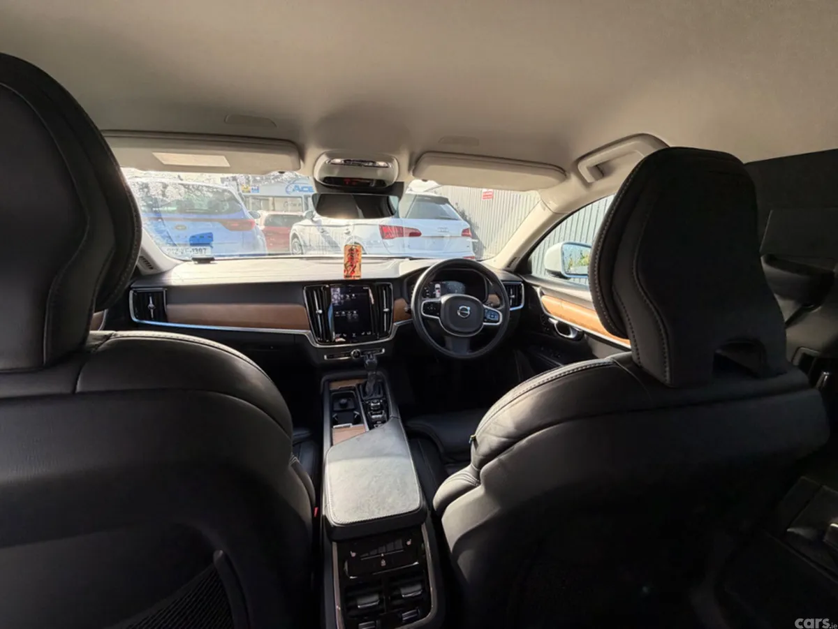 Volvo V90 Estate, Diesel, 2019, Silver