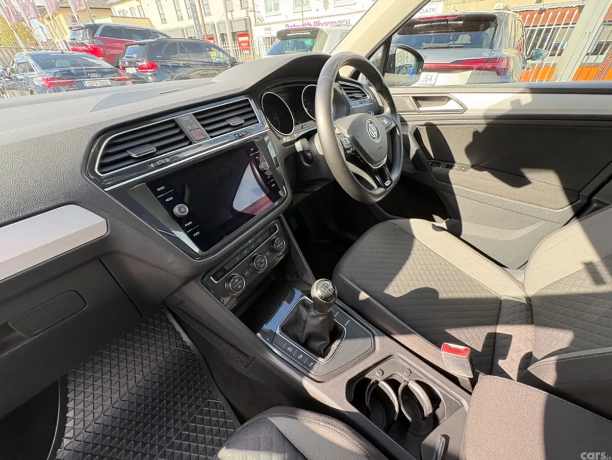 Volkswagen Tiguan SUV, Diesel, 2019, Grey
