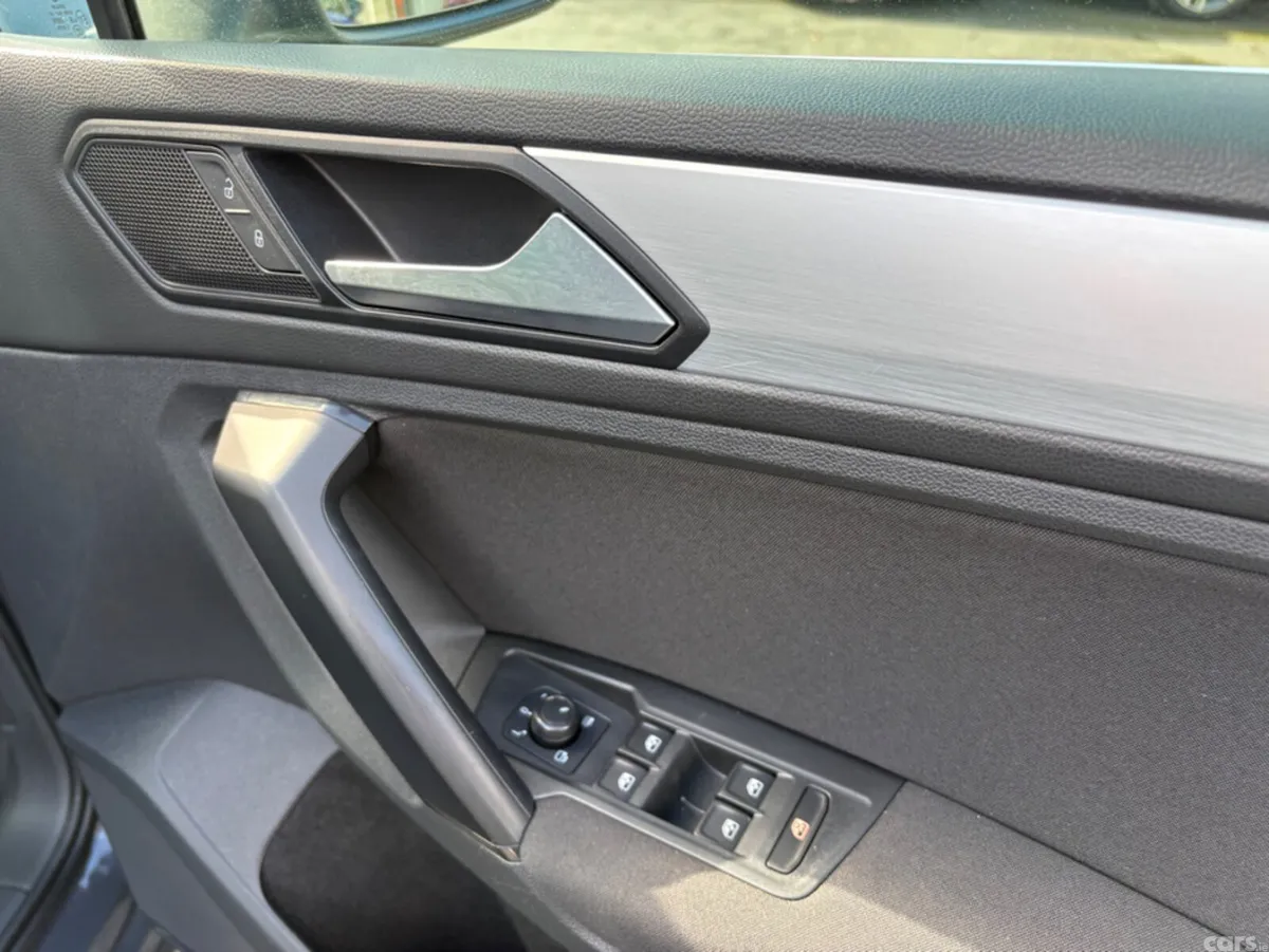 Volkswagen Tiguan SUV, Diesel, 2019, Grey
