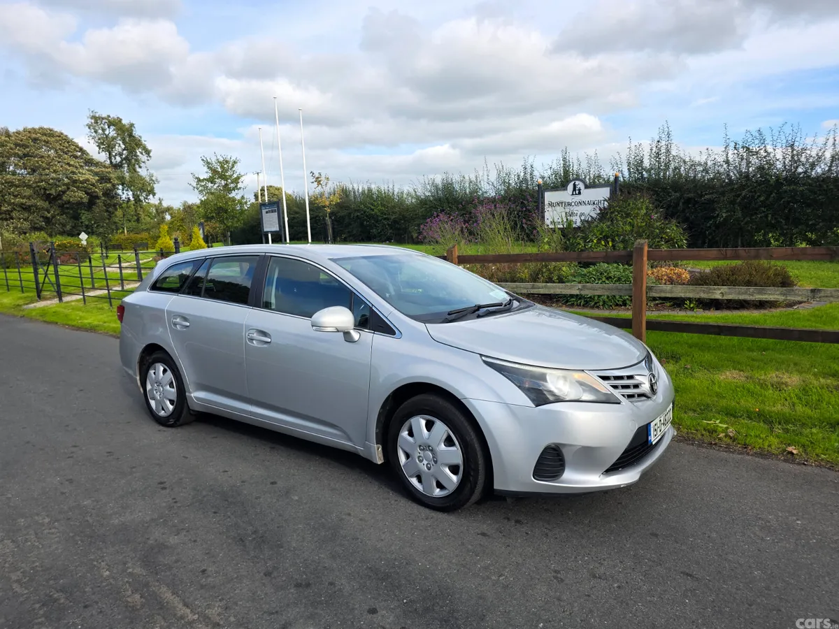 Toyota Avensis Estate, Diesel, 2015, Silver