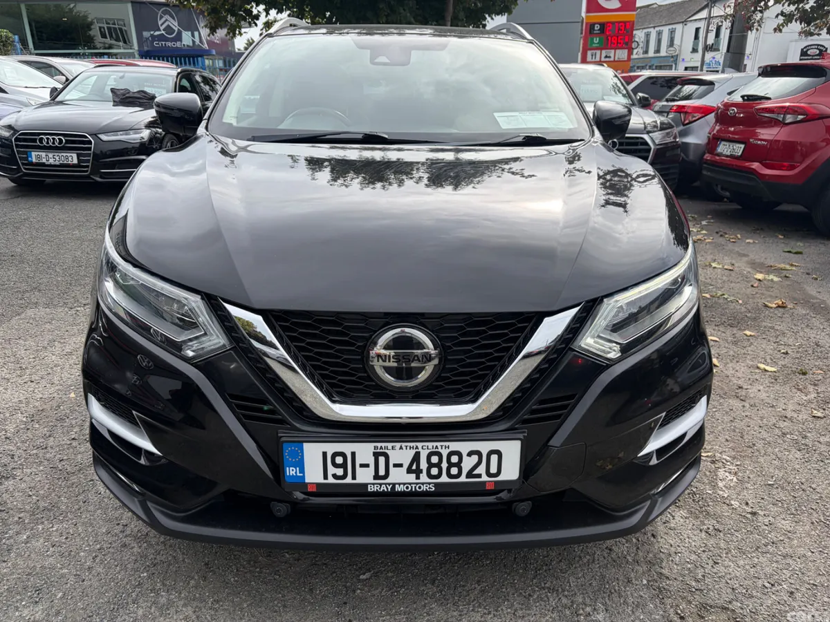 Nissan Qashqai Hatchback, Diesel, 2019, Black