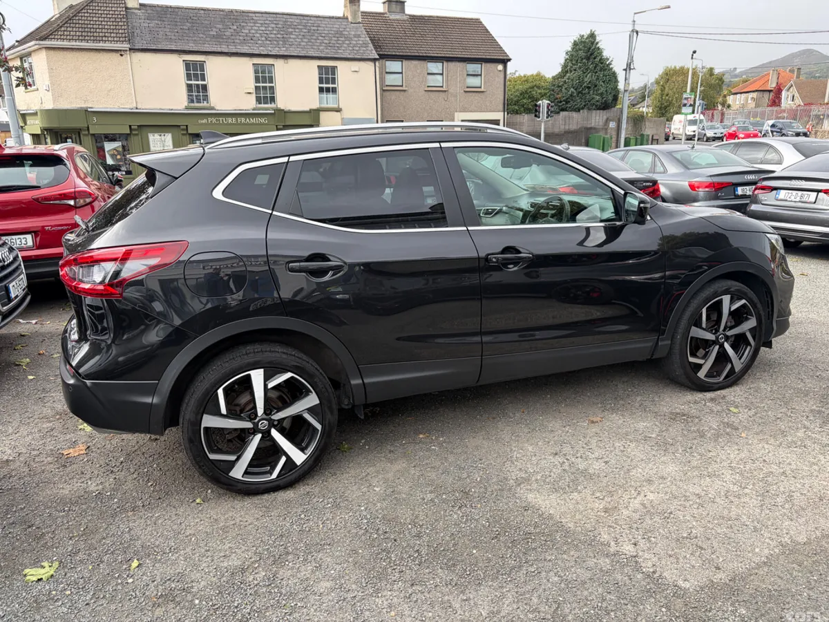 Nissan Qashqai Hatchback, Diesel, 2019, Black