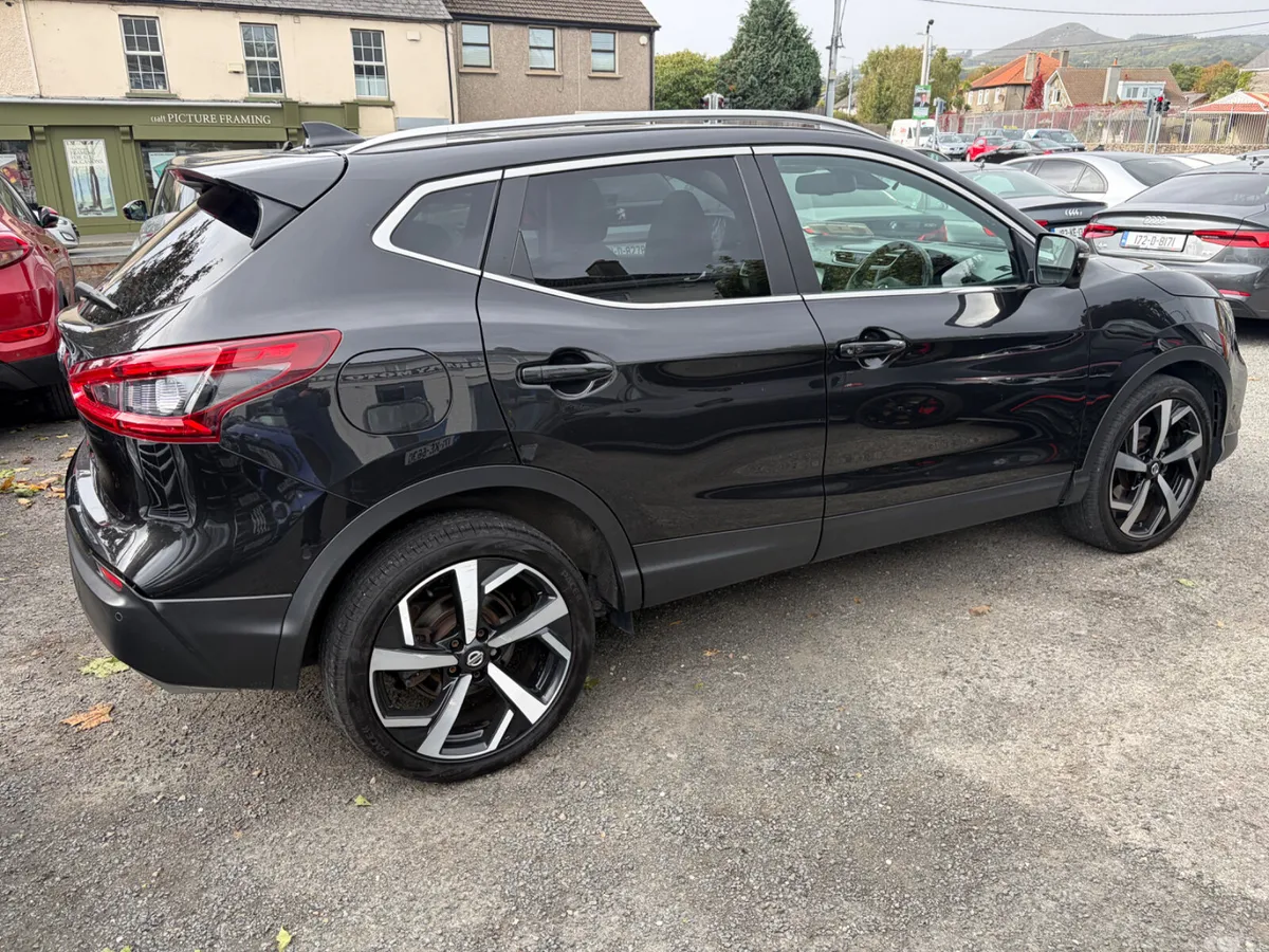 Nissan Qashqai Hatchback, Diesel, 2019, Black