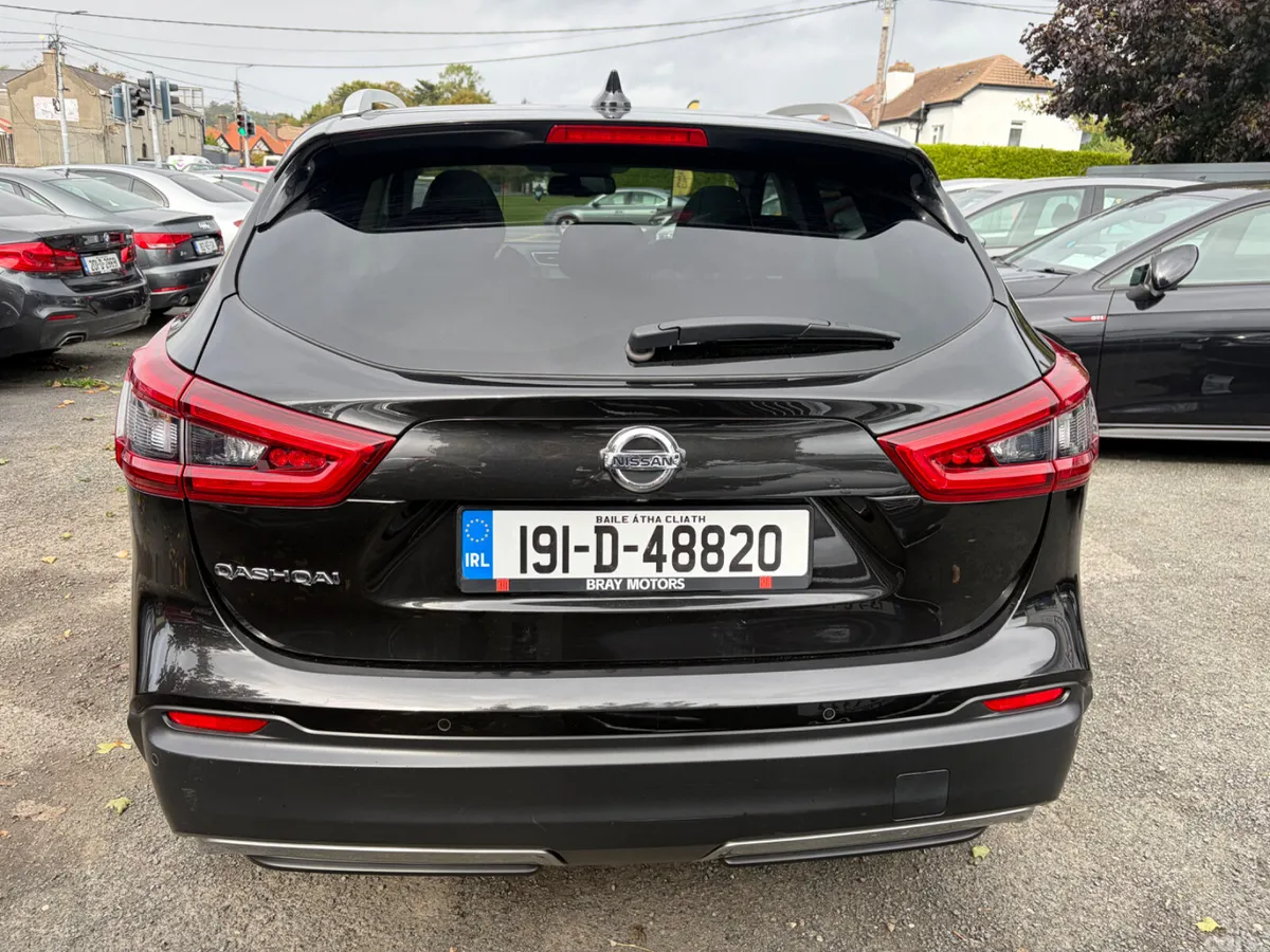 Nissan Qashqai Hatchback, Diesel, 2019, Black