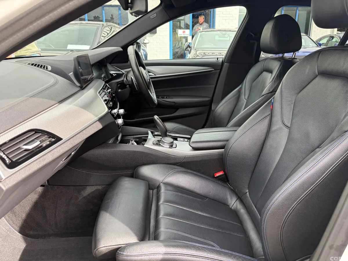 BMW 5-Series Saloon, Petrol Plug-in Hybrid, 2018, White