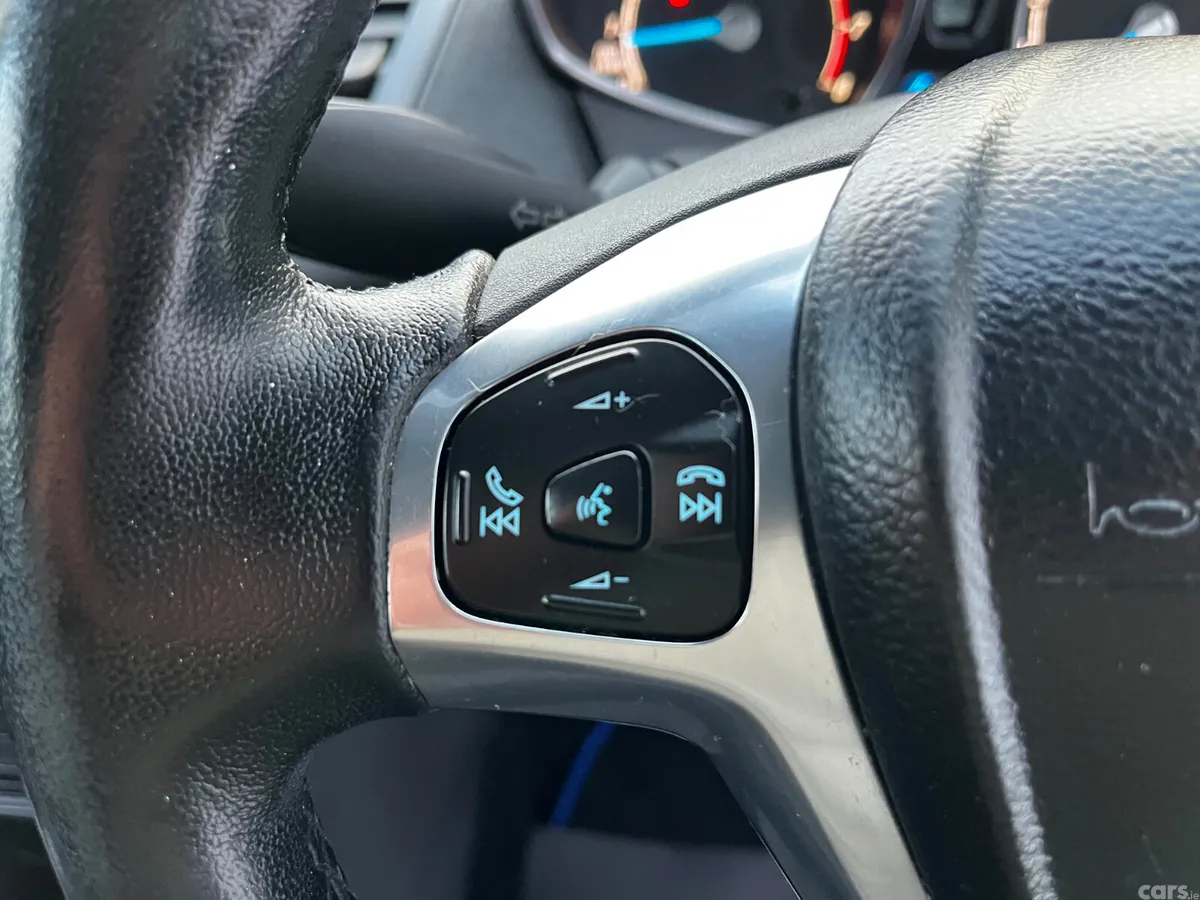 Ford Fiesta Hatchback, Petrol, 2015, Blue