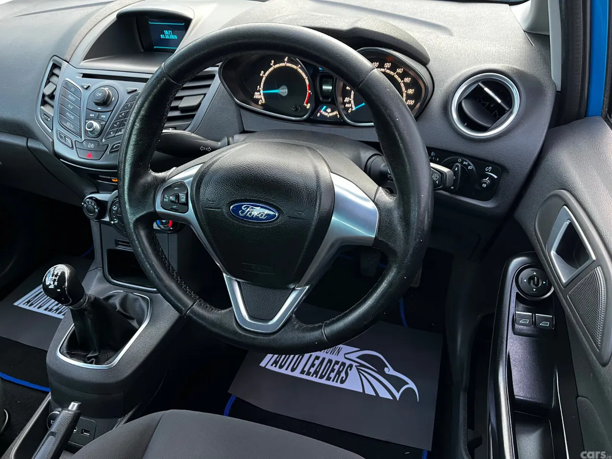 Ford Fiesta Hatchback, Petrol, 2015, Blue