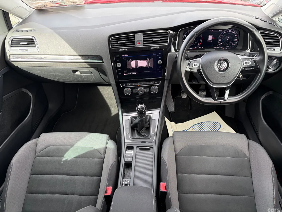 Volkswagen Golf Estate, Petrol, 2017, Red