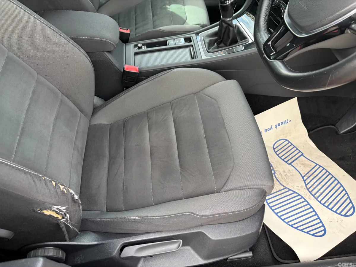 Volkswagen Golf Estate, Petrol, 2017, Red