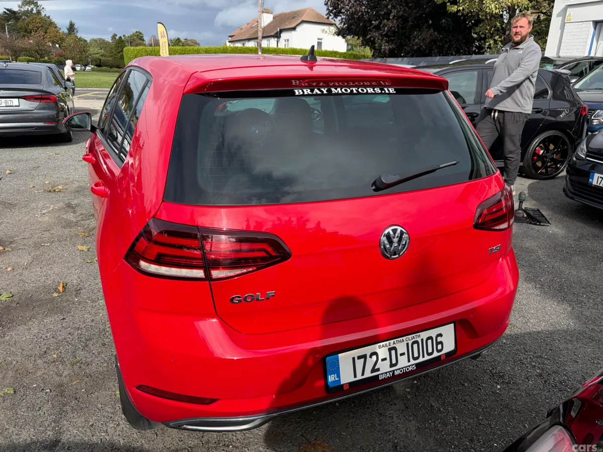 Volkswagen Golf Estate, Petrol, 2017, Red
