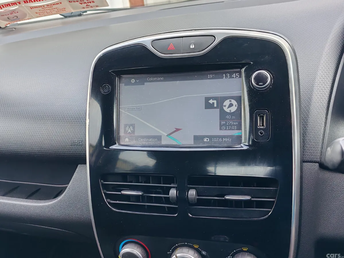 Renault Clio Hatchback, Petrol, 2017, Grey