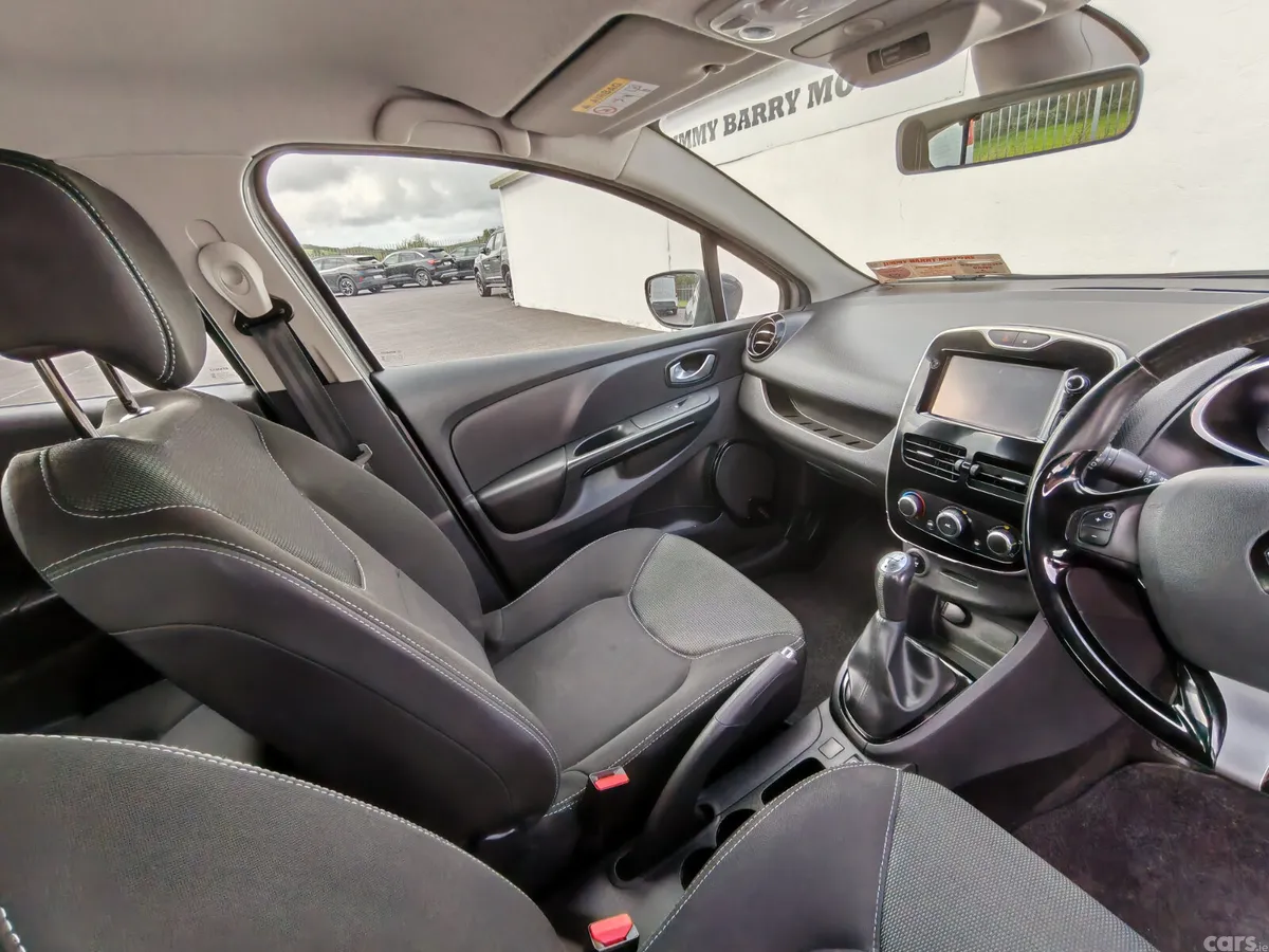 Renault Clio Hatchback, Petrol, 2017, Grey