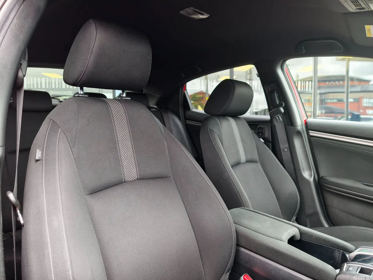 Honda Civic Hatchback, Petrol, 2021, Red