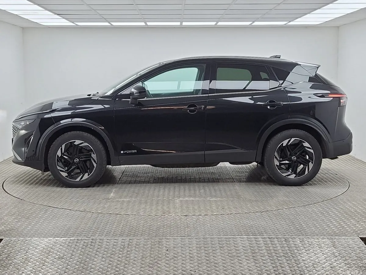 Nissan Qashqai MPV, Petrol Hybrid, 2026, Black