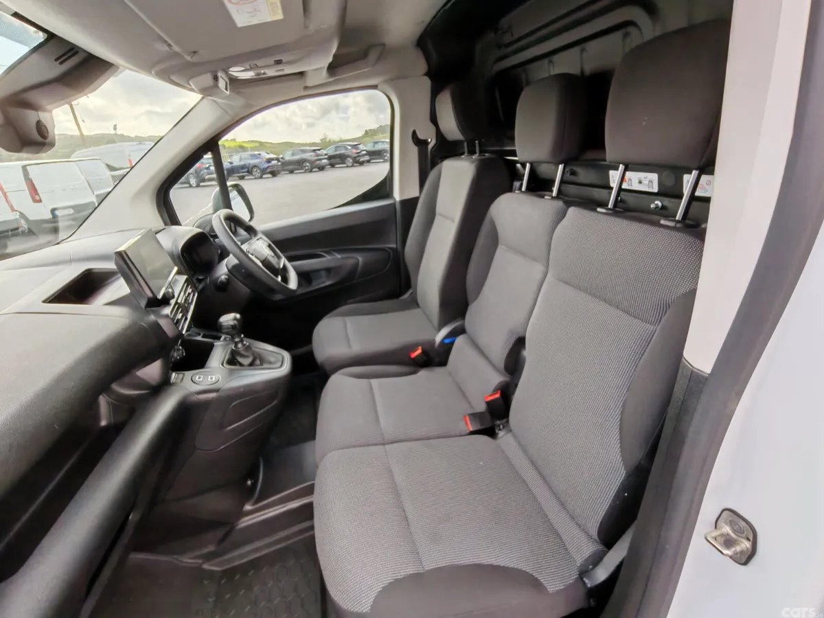 Citroen Berlingo MPV, Diesel, 2025, White