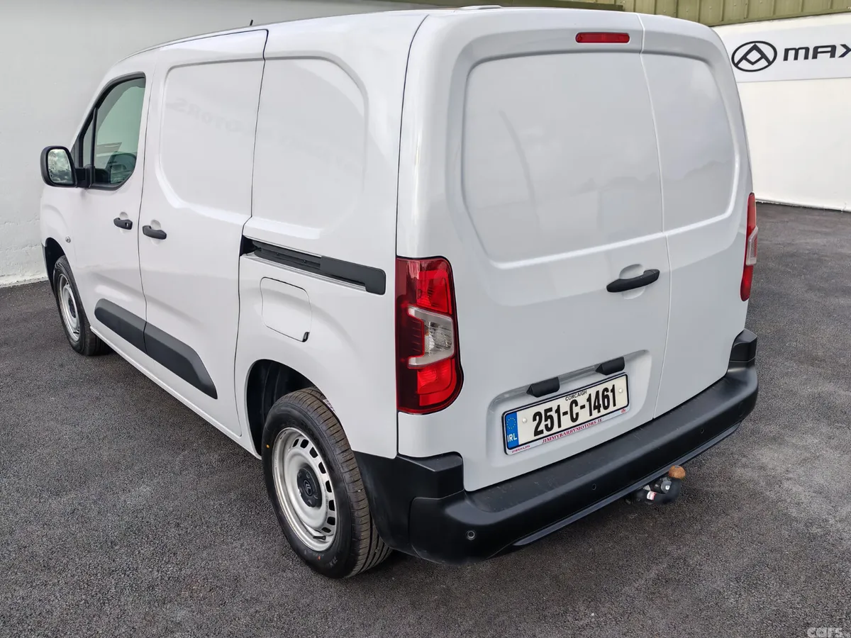 Citroen Berlingo MPV, Diesel, 2025, White