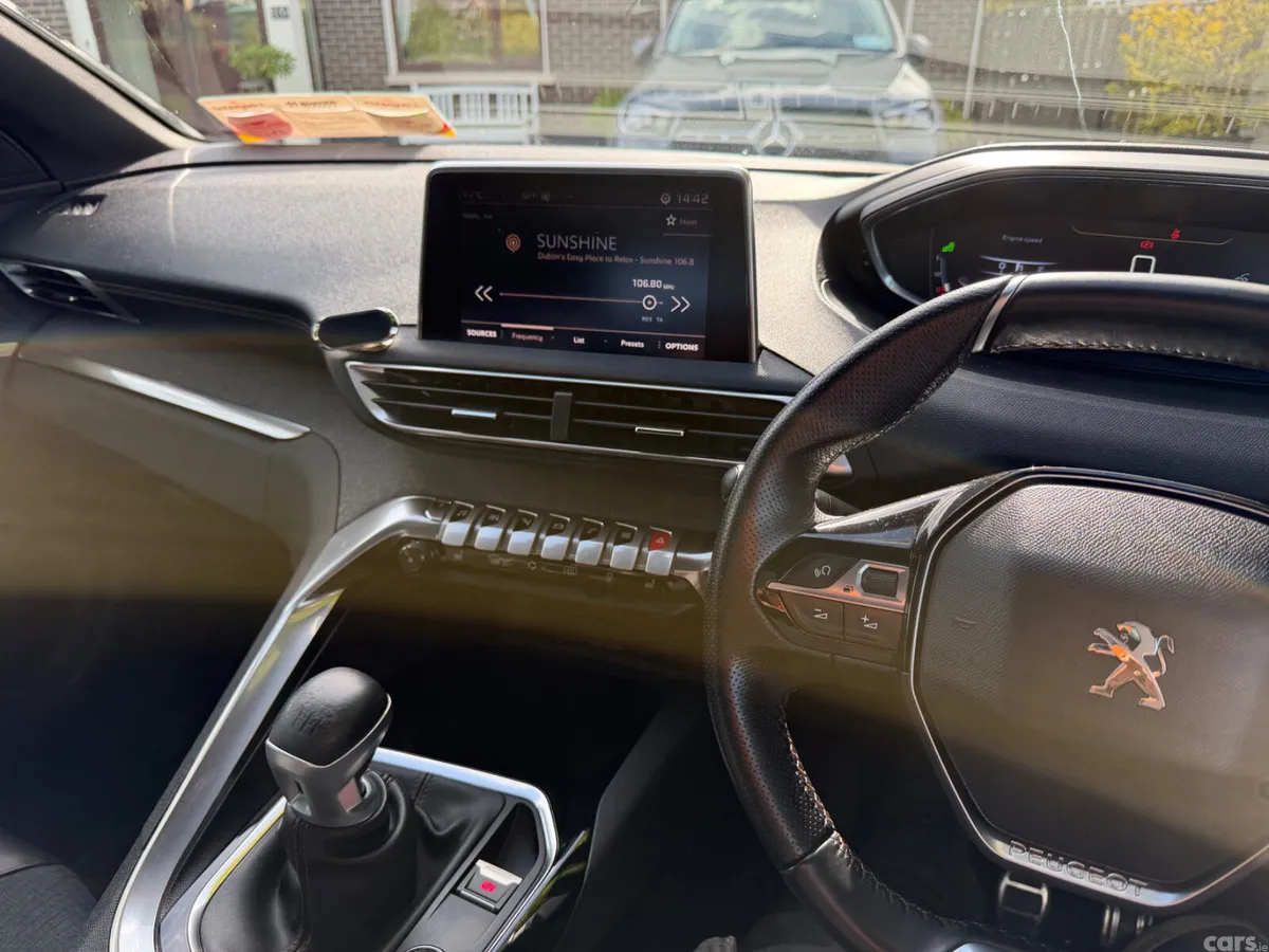 Peugeot 3008 MPV, Diesel, 2018, White