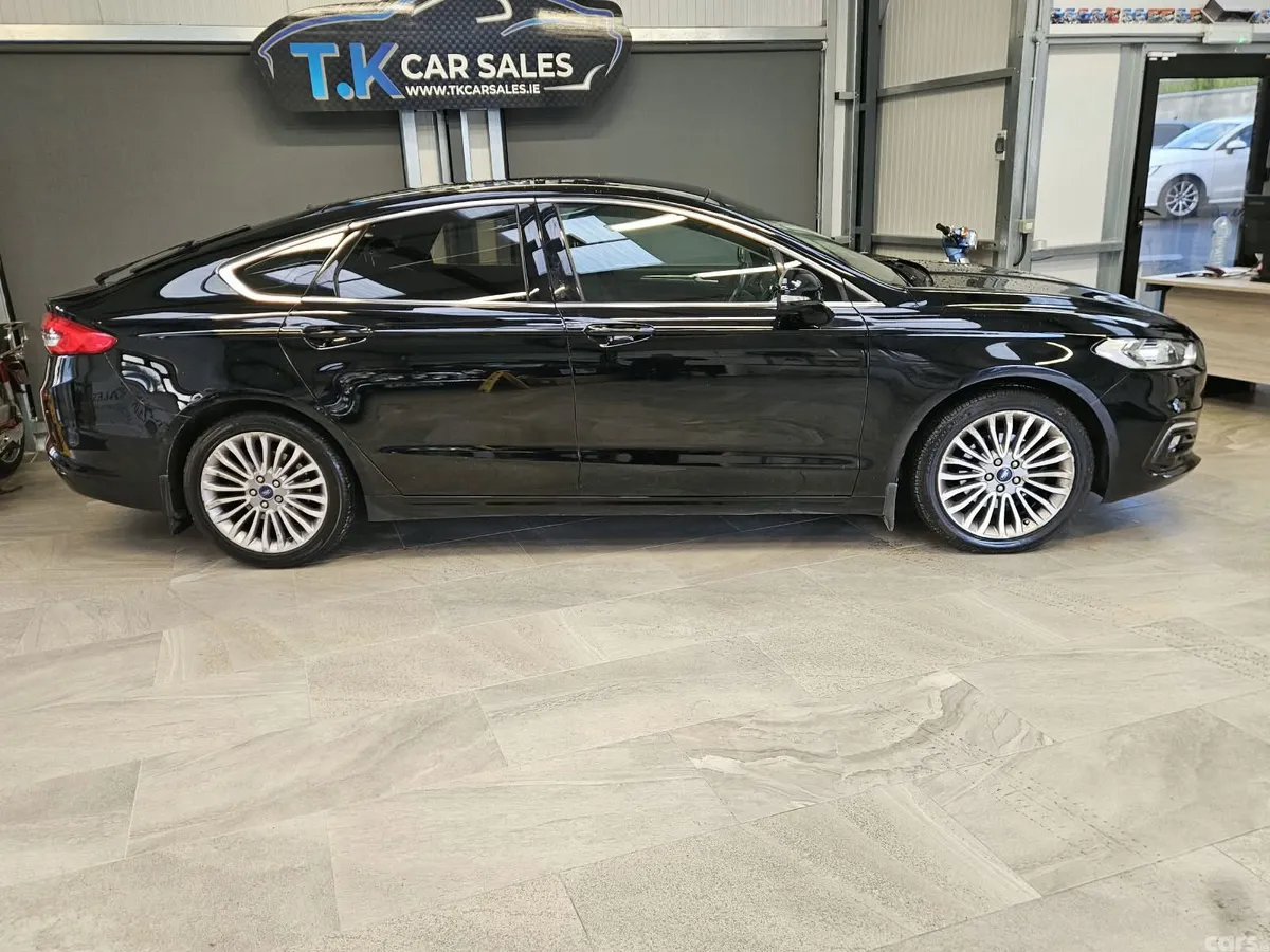 Ford Mondeo Hatchback, Diesel, 2019, Black