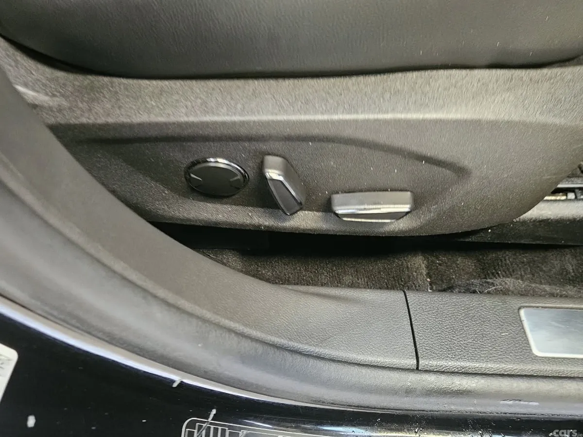 Ford Mondeo Hatchback, Diesel, 2019, Black