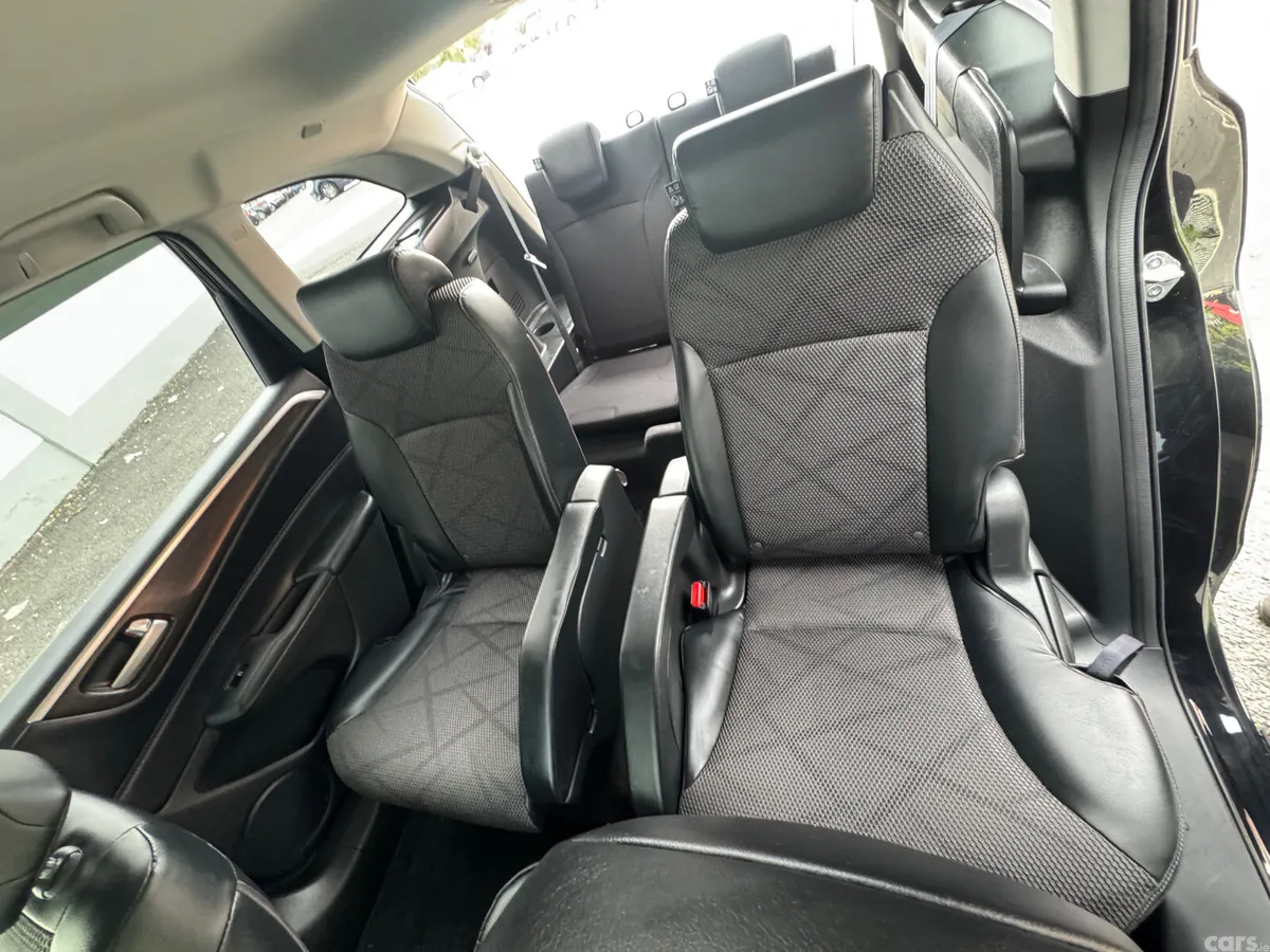Honda Jade MPV, Petrol Hybrid, 2015, Black