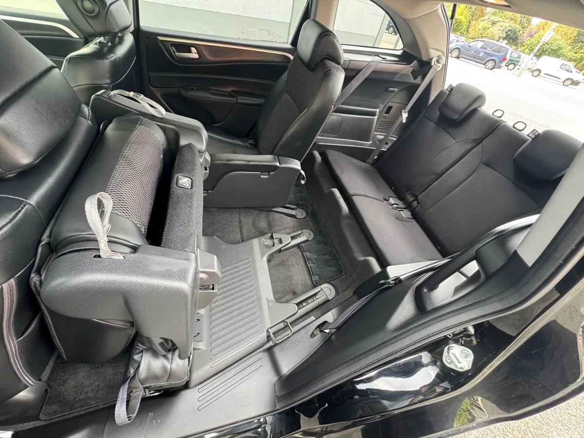 Honda Jade MPV, Petrol Hybrid, 2015, Black