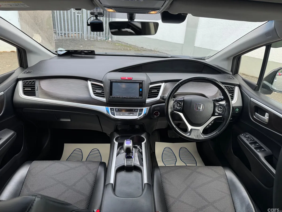 Honda Jade MPV, Petrol Hybrid, 2015, Black