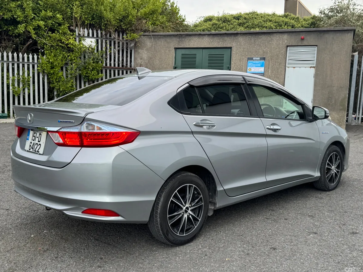 Honda Grace Saloon, Petrol Hybrid, 2015, Silver