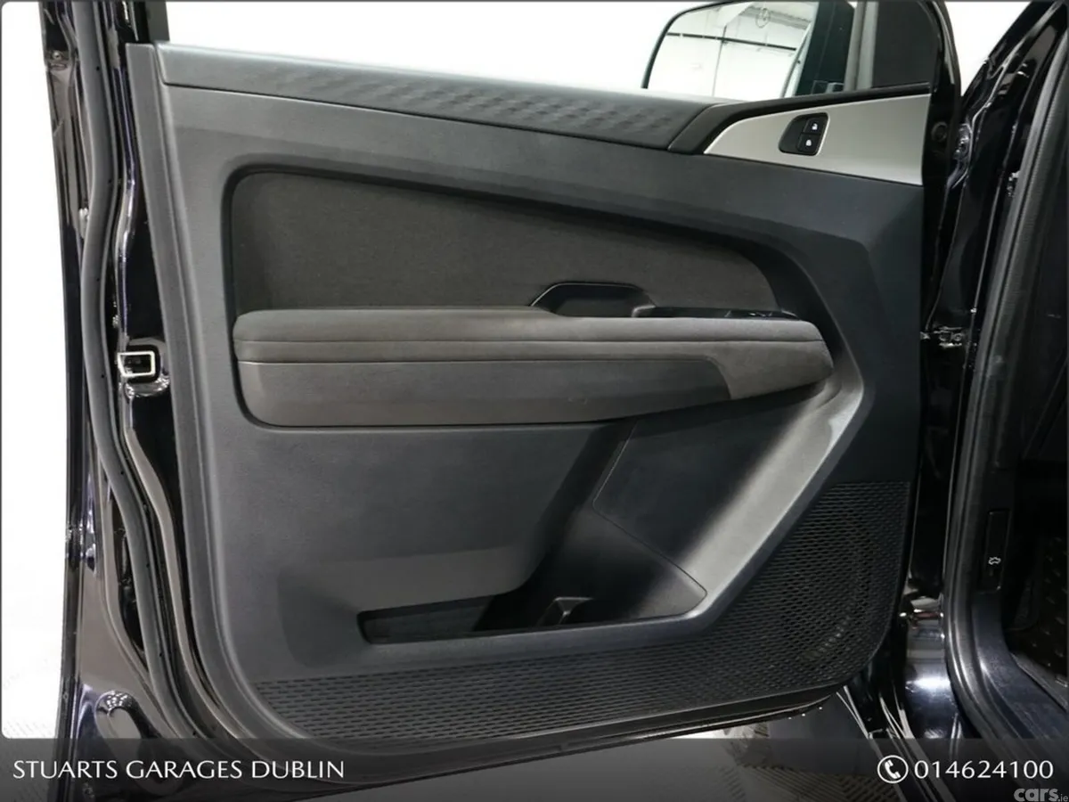 Volkswagen Amarok Pick Up, Diesel, 2024, Black