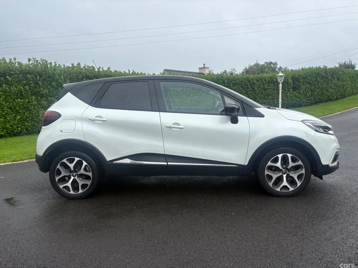 Renault Captur Hatchback, Petrol, 2018, White