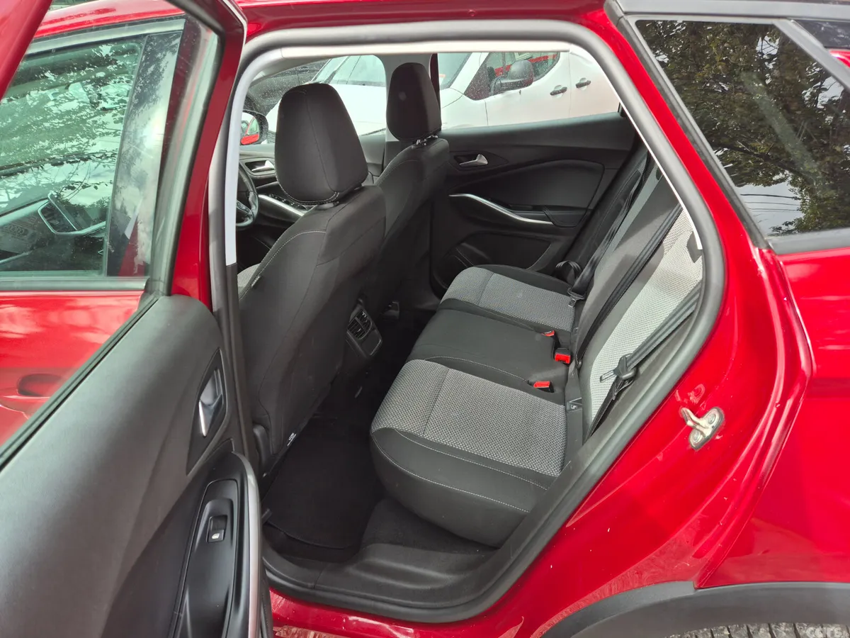 Opel Grandland X SUV, Diesel, 2022, Red