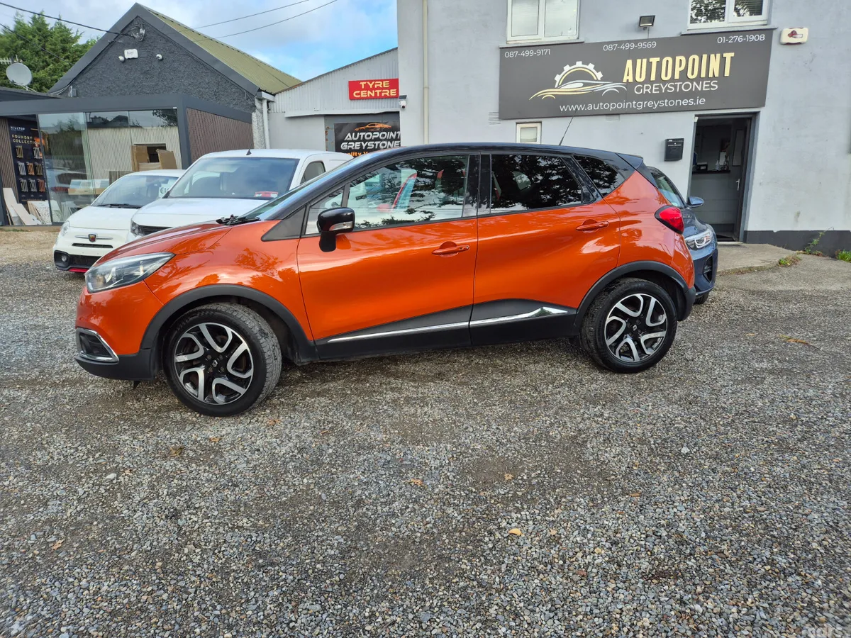 Renault Captur Hatchback, Diesel, 2015, Orange