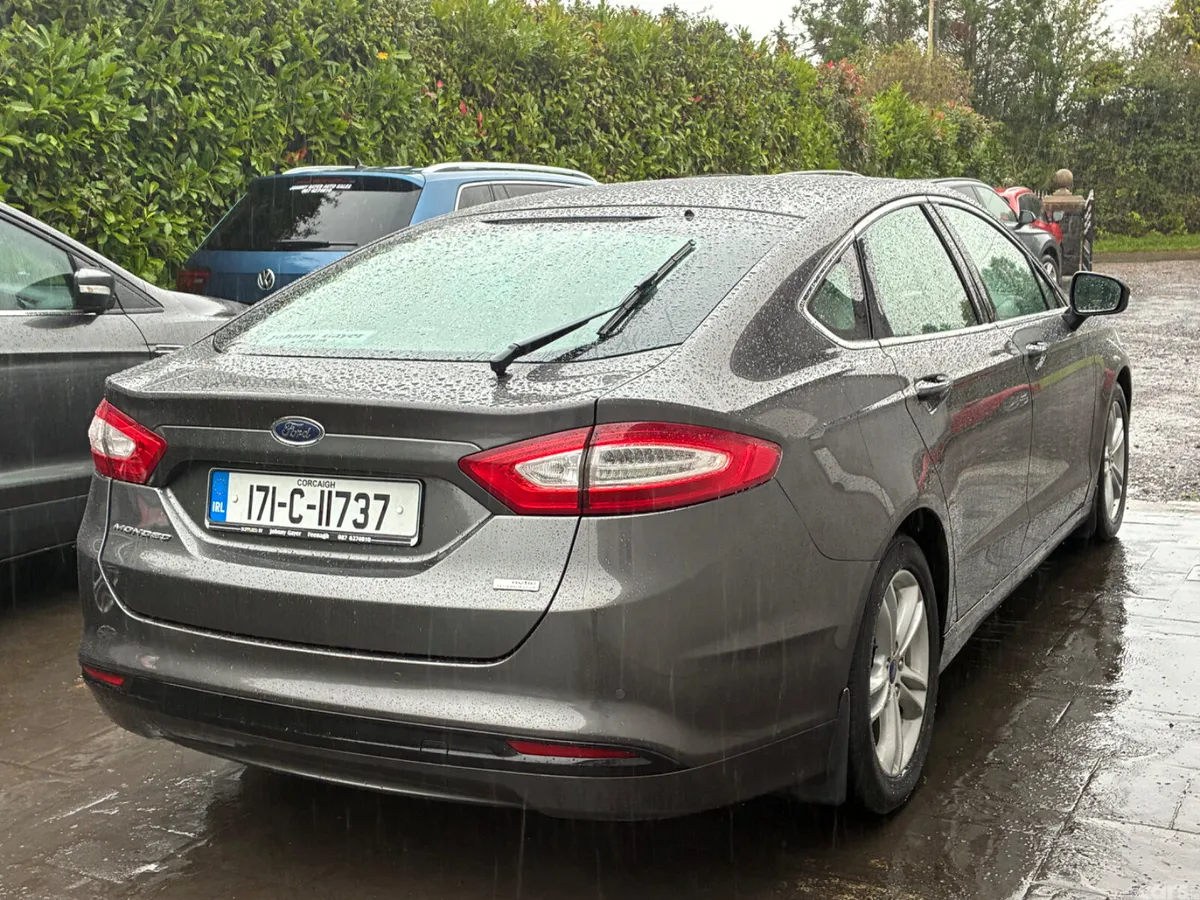Ford Mondeo Hatchback, Diesel, 2017, Grey